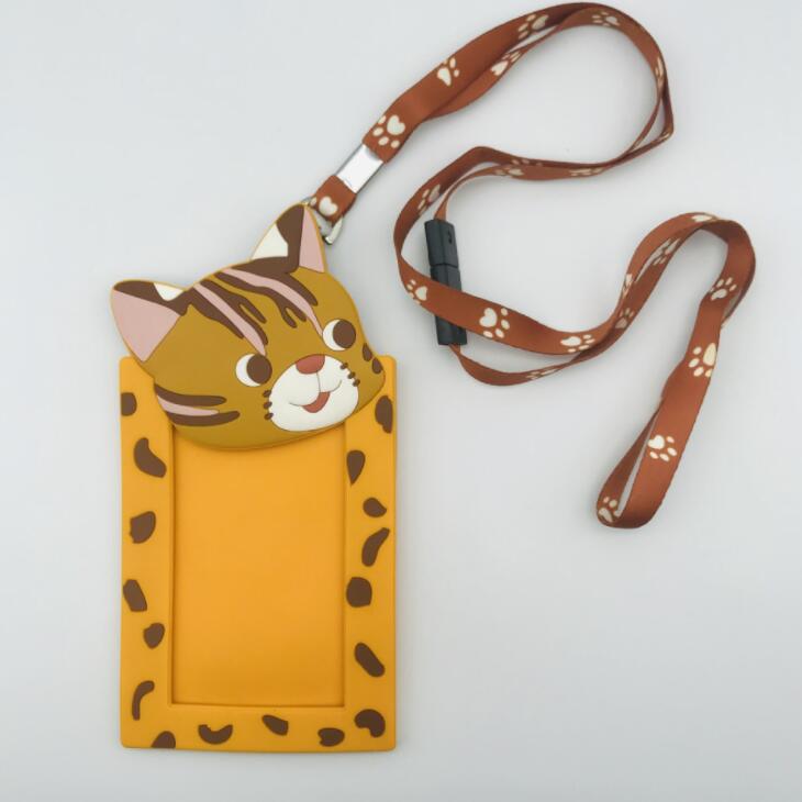 PVC软胶卡套-卡通公仔卡套厂牌