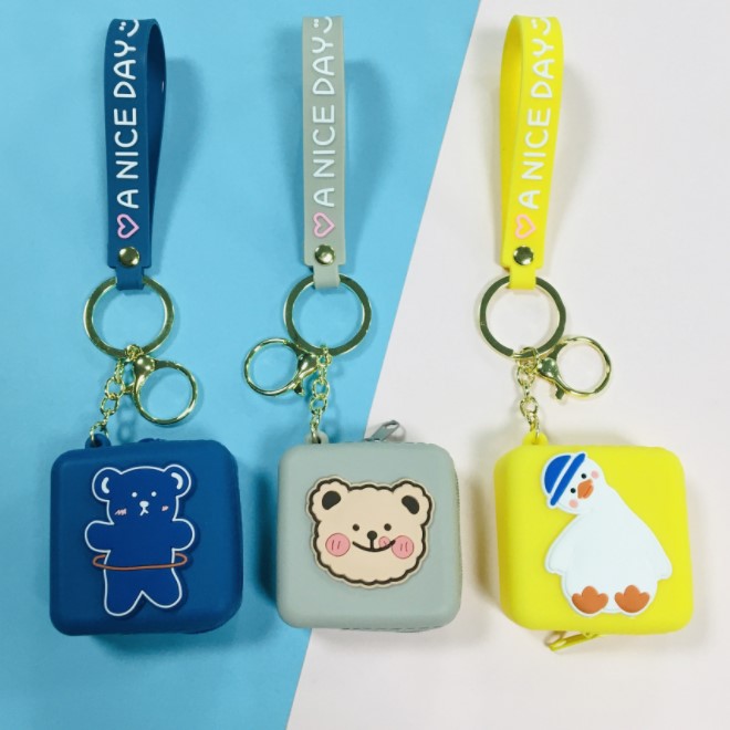 硅胶礼品厂家在发展的同时面临问题